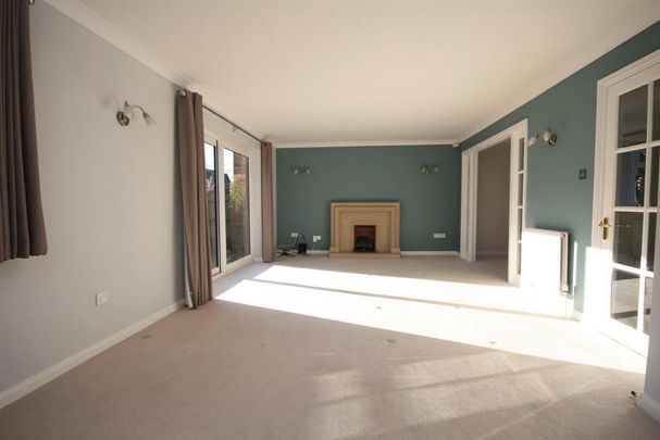 4 bedroom detached house to rent - Photo 1
