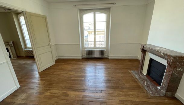 Appartement 4 pièces 95m2 REIMS 890 euros - Photo 1