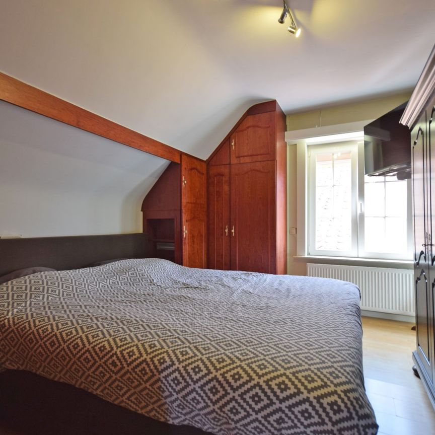 KLASSIEKE VILLA MET HANDELSRUIMTE IN LEDEGEM - Photo 1