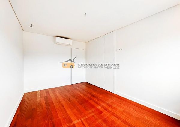 Apartamento T4 em Porto