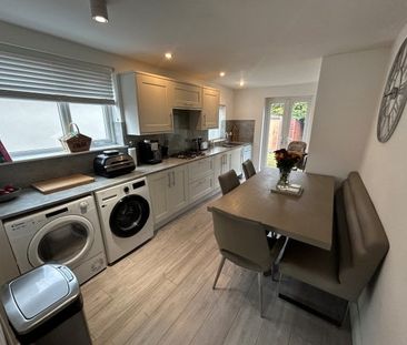 Trevor drive, Crosby, L23 2RN - Photo 4