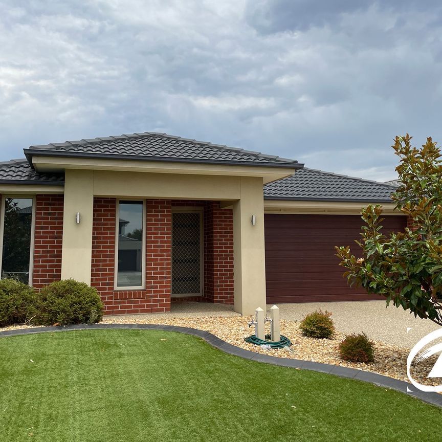 34 Skylark Boulevard, 3978, Clyde North Vic - Photo 2