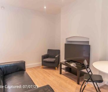 13, Earle Street - Photo 1