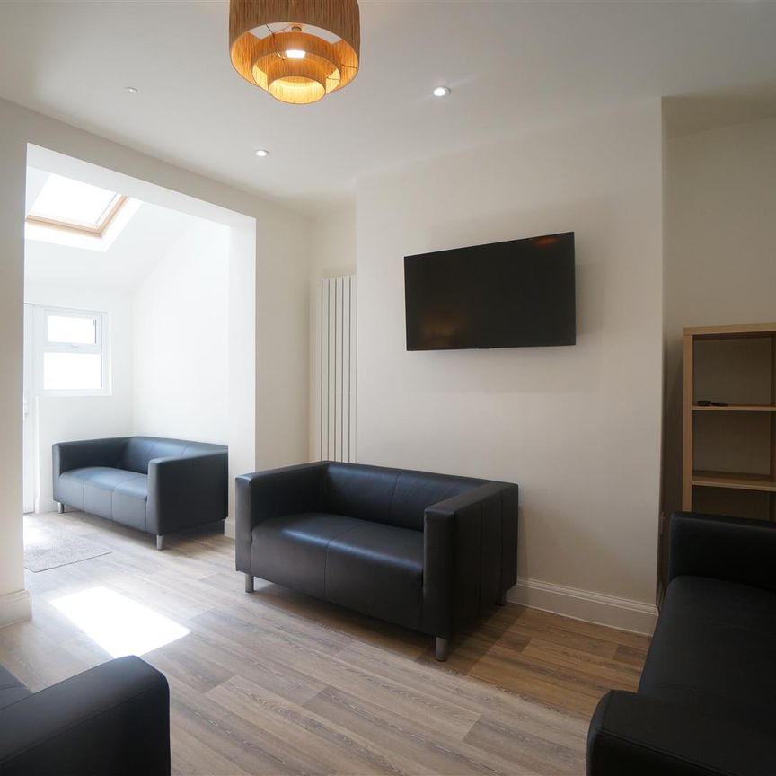 5 College Road - Photo 1