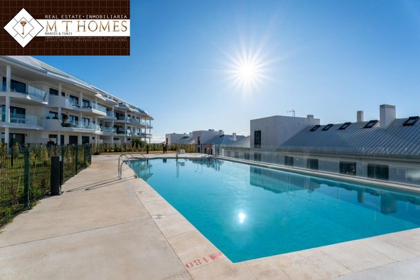 Apartamento planta baja en alquiler en Carvajal, Fuengirola - Photo 1