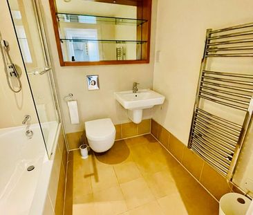 1 Bed Flat, Block B, LS2 - Photo 5