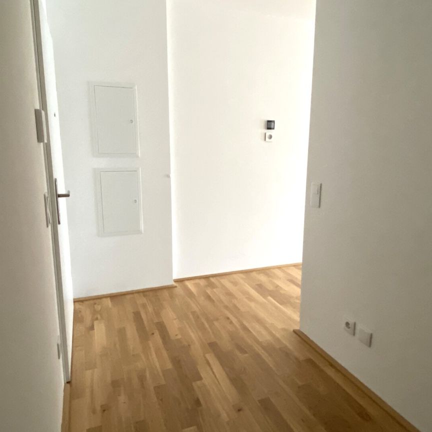 Moderne 2-Zimmer-Wohnung mit Balkon in Stammersdorfer Heurigengegend - Foto 1