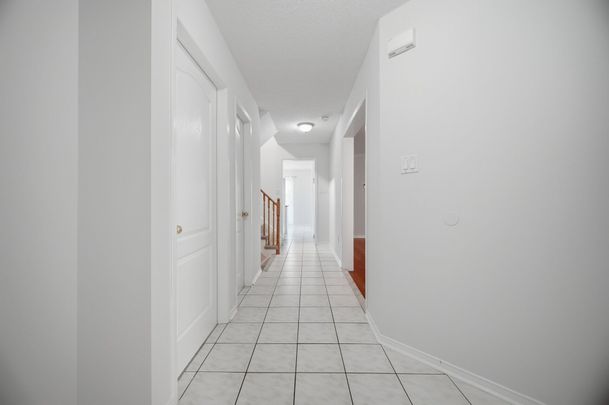 For Lease - 3727 Althorpe Circle, Mississauga, Ontario - Photo 1