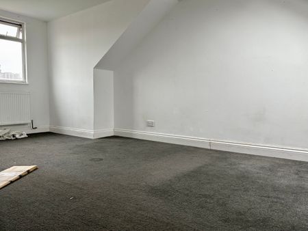 Trinity Road, Southall - Photo 4