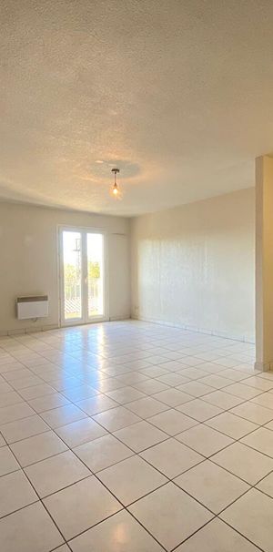 APPARTEMENT ST CYR SUR MER - 2 pièce(s) - 54.56 m2, - Photo 1