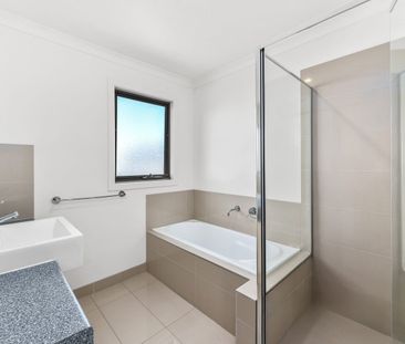 Secure, Stylish & Perfectly Located Family Home - Photo 6