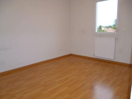 Location appartement récent 4 pièces 83.6 m² à Bourg-de-Péage (26300) 5 - Photo 3