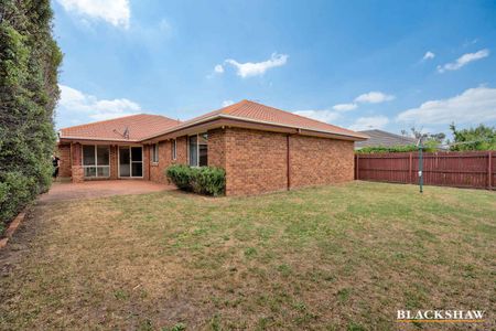 Harrison family home - Photo 3