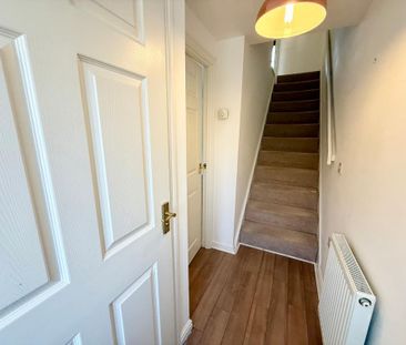 2 bedroom terraced house to rent - Photo 4