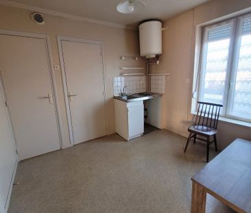 Location Appartement 2 pièces 38m² MAUBEUGE 59600 - Photo 3