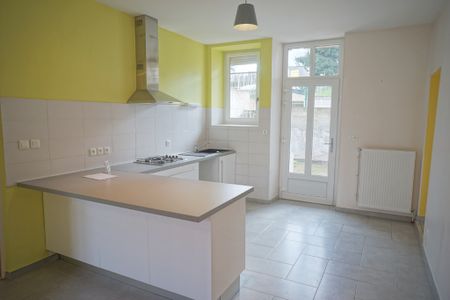 Location Appartement 4 pièces 73m² - Photo 3