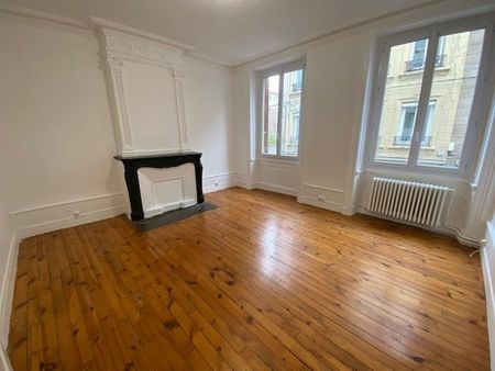 APPARTEMENT T4 A LOUER - Photo 2