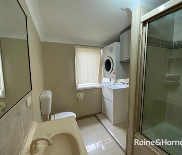 Cute Cottage Close to Town - Photo 4