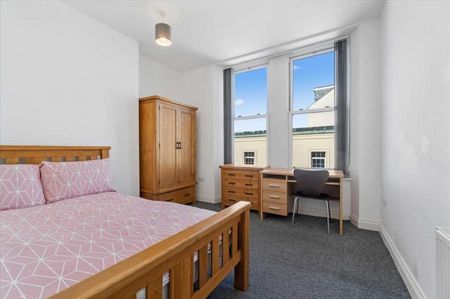 The Park House, 1 Ford Park Road, Plymouth - Photo 2