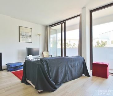 Rénové, calme et balcon - Photo 2