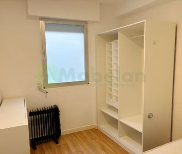 Apartamento de alquiler en Plaza España, Casco Antiguo - Photo 6