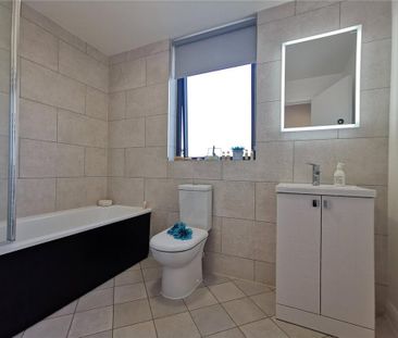 1 bedroom penthouse to rent - Photo 5