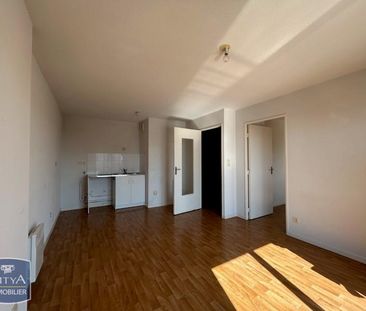 Location Appartement 2 pièces 37m² TRELAZE 49800 - Photo 2