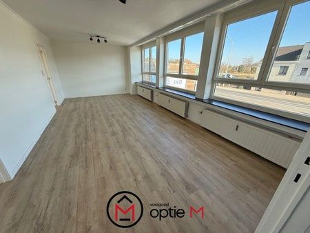 Gerenoveerd ruim appartement met terras en 2 slpks - Photo 5