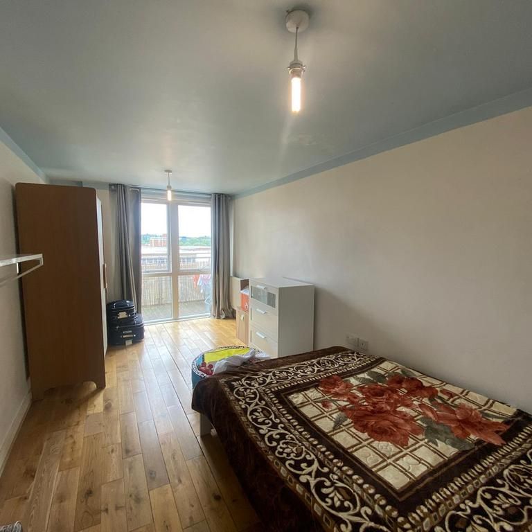 2 bedroom semi-detached house to rent - Photo 1