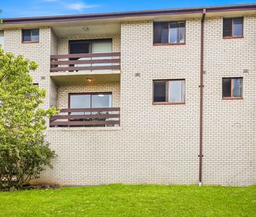 Air-Conditioned Two-Bedroom Unit with Renovated Kitchen and Bathroom! - Photo 3