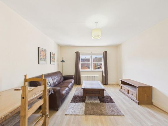 2 bedroom flat to rent - Photo 1