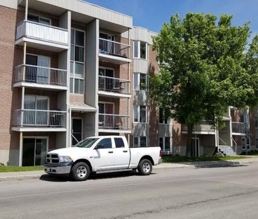 Grand logement 4 1/2 à louer -- Limoilou - Photo 2