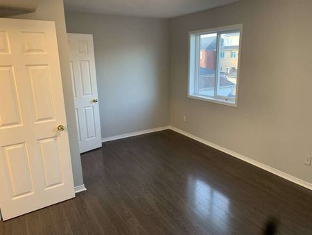 For Lease - 2162 St Clair Avenue, Toronto, Ontario - Photo 2