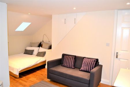 Studio to rent - Photo 5