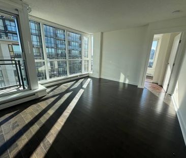 🌟 For Rent: 1 Bedroom + Den Condo in Surrey – Vacant🌟 - Photo 2