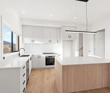 2/2 Eden Court, Ascot Vale VIC 3032 - Photo 5