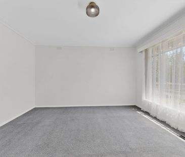 22 Winters Way, Doncaster, Vic 3108 - Photo 2