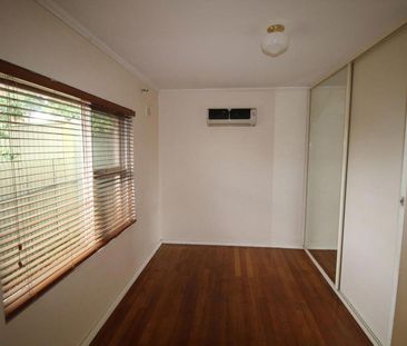 Affordable Neat & Tidy Unit Located Close to the CBD - Photo 2
