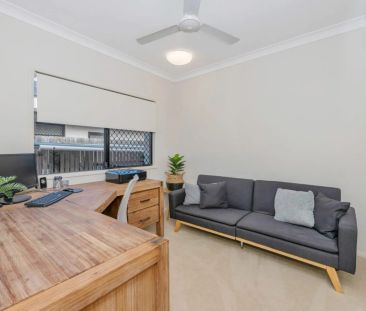 PERFECTION IN BURDELL - Photo 4