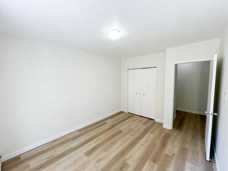 Gateway Place Apartments - Photo 2