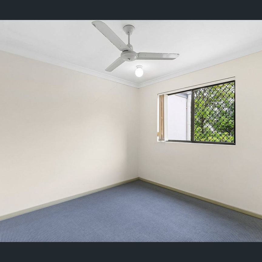 Charming 2-Bedroom Home in Southport - Photo 1