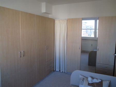 Schmuckstück: Möblierte 2-Raum-Wohnung mit Aufzug - Photo 3