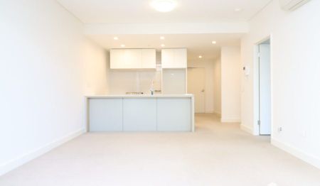 Modern Waterside Living in the Heart of Wentworth Point - Photo 3