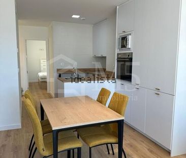 Alquiler de piso en Centro - Photo 3