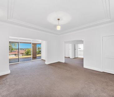 4 Kings Road, Vaucluse NSW 2030 - House For Rent | Domain - Photo 1