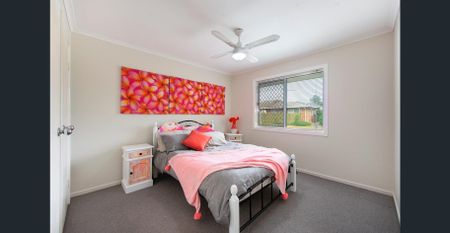 Great Location, Spacious Living Inside & Out ** Break Lease - Benefit From Initial 3 Months' Rent Under Market Price ** - Photo 5