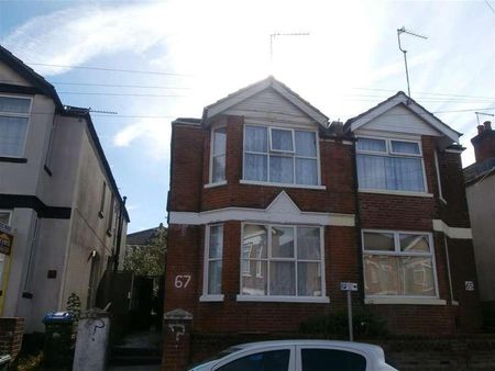 Newcombe Road, Southampton, SO15 - Photo 4