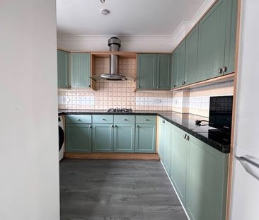 5 Bed Detached House, Elmstead Road, IG3 - Photo 6