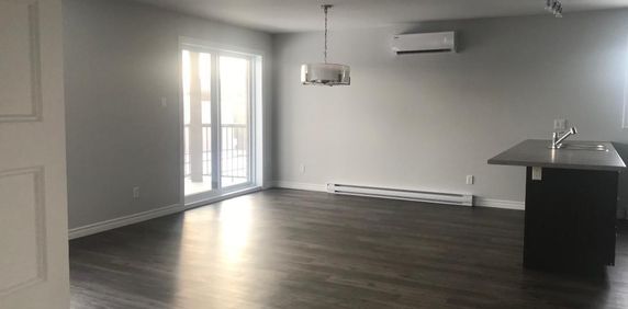 4 1/2 à louer (Bromptonville) - Photo 2