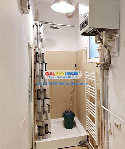 Garsoniera la curte, vila interbelica, ultracentral, Intercontinental - Fotografie 4